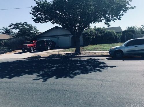 1073 Spruce Ave, Bloomington, CA 92316-1531