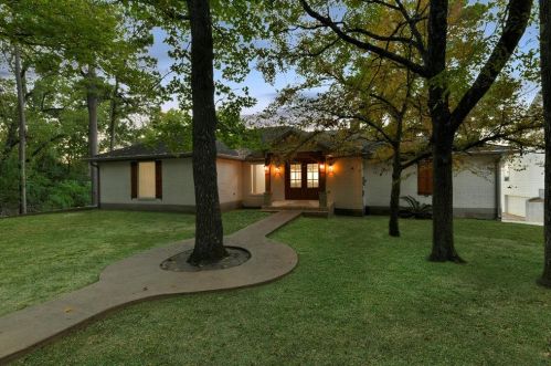 41 Imperial Ct, Stephen Creek, TX 77331-3354