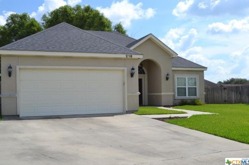 216 Amberglow Ct, Victoria, TX 77904-3863