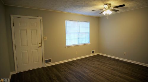 6099 Katherine Rd, Rex GA 30273-1119 exterior