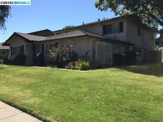 1025 Mohr Ln, Concord, CA 94518-4322