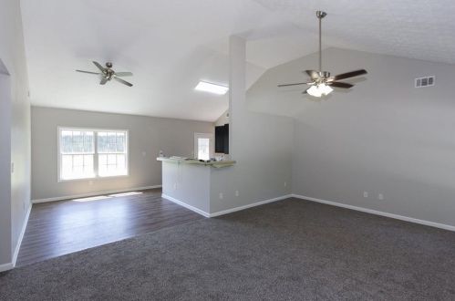 420 Bridgeport Pl, Monroe, GA 30655-7814