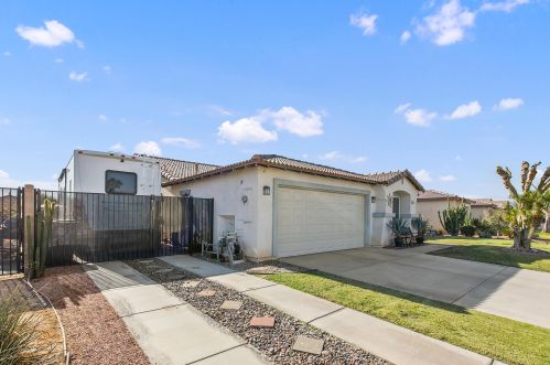 83111 Broadmoor Dr, Indio, CA 92203-3088