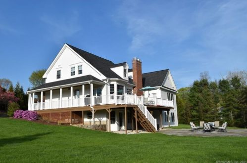 38 Red Hill Dr, Glastonbury, CT 06033-3135