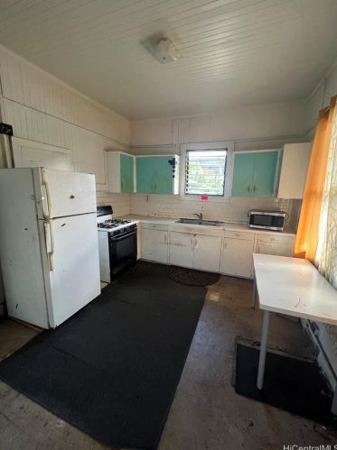 1622 Lusitana St, Honolulu HI  96813-1623 exterior