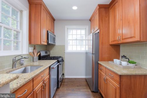 221 Baden St, Silver Spring MD 20901-4839 exterior