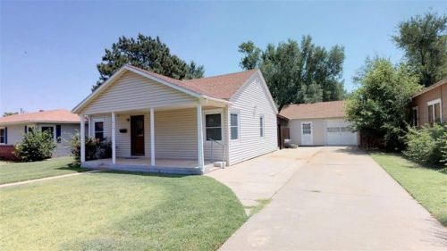 1414 14th St, Woodward, OK 73801-4416