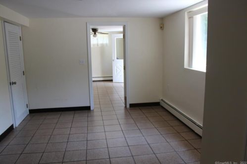 42 Stony Brook Dr, Upper Stepney CT  06468-2417 exterior