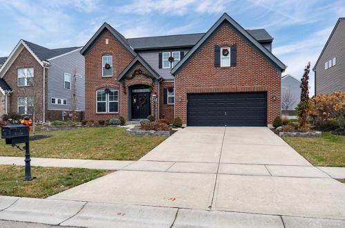170 Clearsprings Dr, Springboro, OH 45066-1292