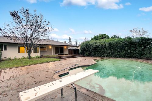 9819 Golden Dr, Citrus Heights, CA 95662-5728