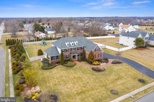 101 Tuscan Ln, Harrison Township, NJ 08062-1894