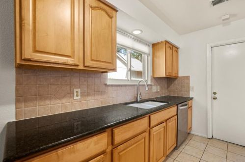 2811 Firecrest Dr, Austin TX  78748-5127 exterior