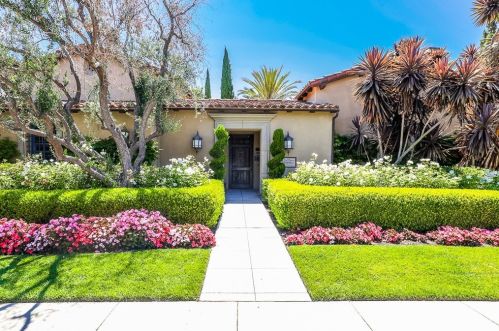 77 Canyoncrest, Irvine CA  92603-0131 exterior