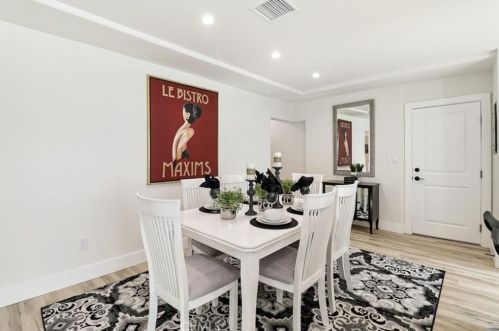 295 Poppyfields Dr, Altadena CA  91001-4837 exterior