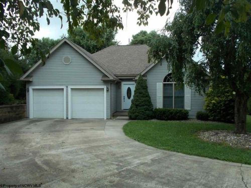 296 Kimberly Cir, White Hall WV  26554-8013 exterior