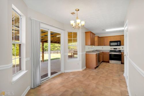 106 Meadow View Dr, Jackson GA  30233-2908 exterior