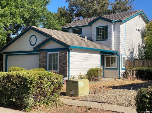 5201 Lake Pleasant Dr, Elk Grove, CA 95758-6765
