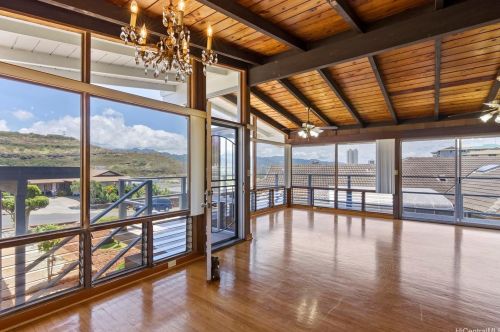 3473 Ala Hinalo St, Honolulu HI  96818-2227 exterior