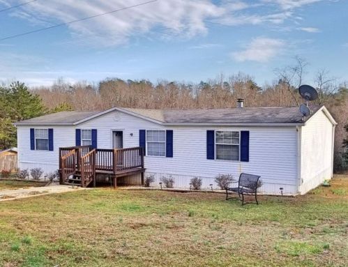 1217 Shula Dr, Hurt, VA 24563-3461