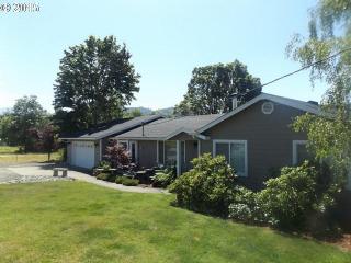 2557 Buckhorn Rd, Roseburg OR  97470-7907 exterior