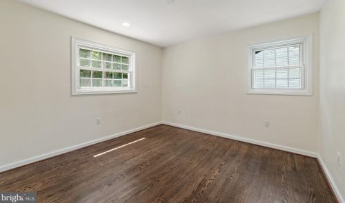 15906 Donald Curtis Dr, Woodbridge VA  22191-4250 exterior