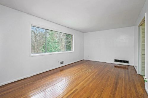 558 Larchmont Dr, Atlanta GA  30318-7112 exterior
