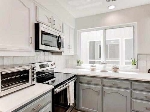 2923 Allister St, Dallas TX  75229-2460 exterior