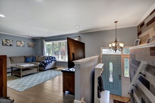 29 Lake Shore Dr, Dover NJ  07803-2942 exterior