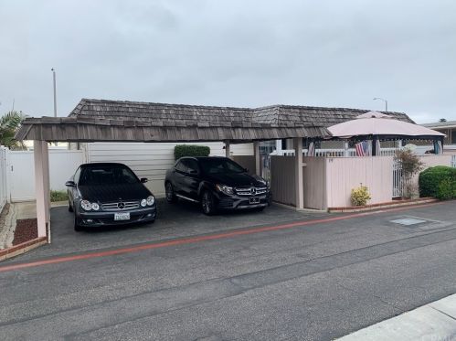20701 Beach Blvd, Huntington Beach CA  92648-4908 exterior