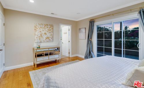 4915 Glencove Ave, Glendale CA 91214-1610 exterior