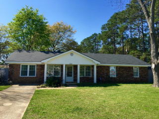 2208 Friar Tuck Ln, Albany, GA 31707-1716