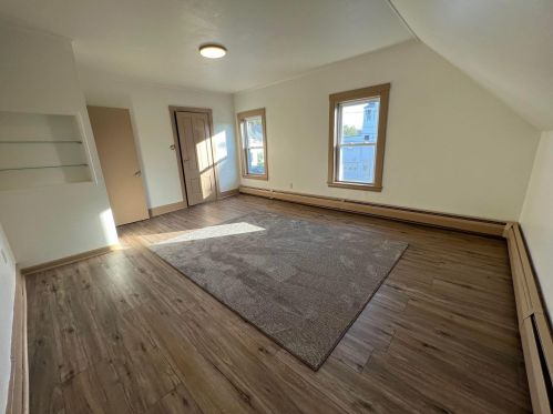 16 Elm St, Lewiston ME  04240-6226 exterior