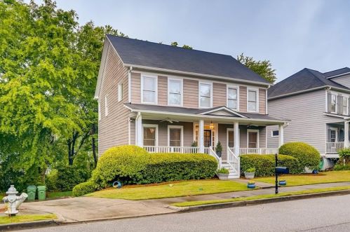 2243 Harry Brooks Dr, Atlanta, GA 30318-1971