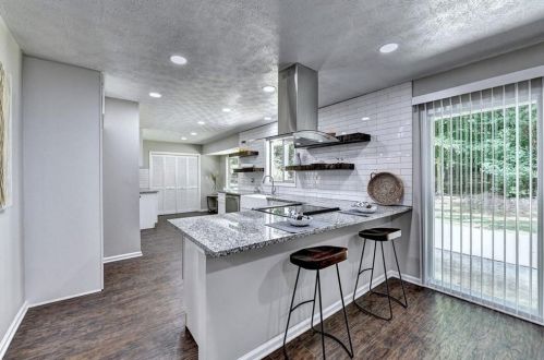 2800 Meadow Lark Trl, Duluth GA  30096-3971 exterior