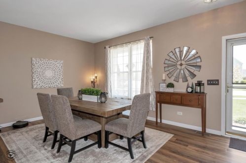 25032 Abbey Ln, Wilton Center, IL 60442-1427