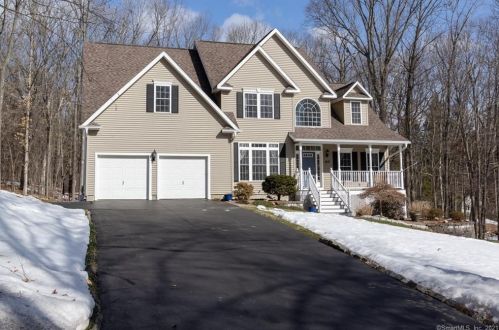 40 Winding Rdg, Southington, CT 06489-2193