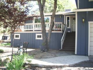 2000 Black Oak Rd, Auburn, CA 95602-9334