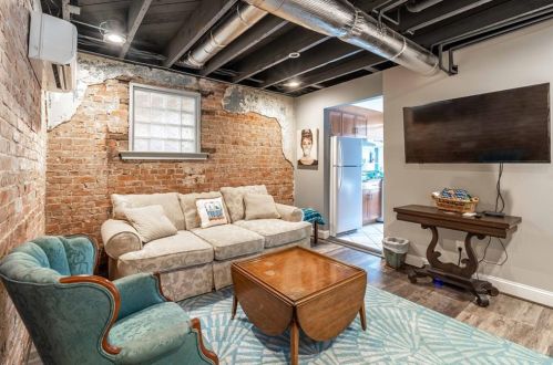146 Hurt St, Atlanta GA  30307-2537 exterior