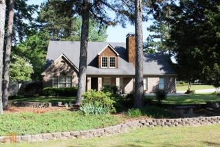 275 Skyland Dr, Loganville, GA 30052-4920