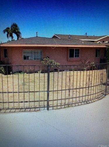 8078 Jaboneria Rd, Bell, CA 90201-5424