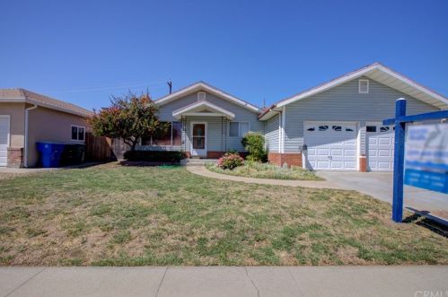 325 Dan St, Manteca, CA 95336-3705