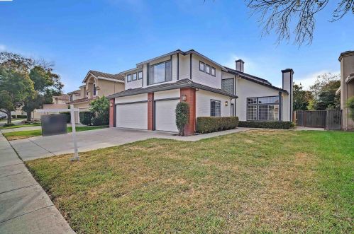 2060 Seville Dr, Tracy, CA 95377-8956