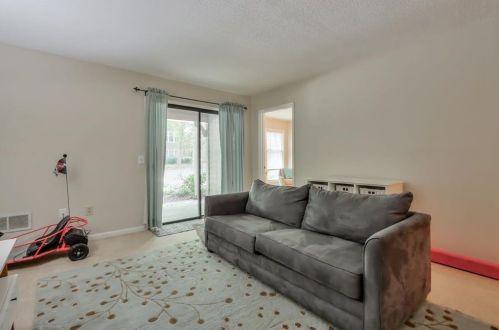 405 Bainbridge Dr, Atlanta GA  30327-4272 exterior