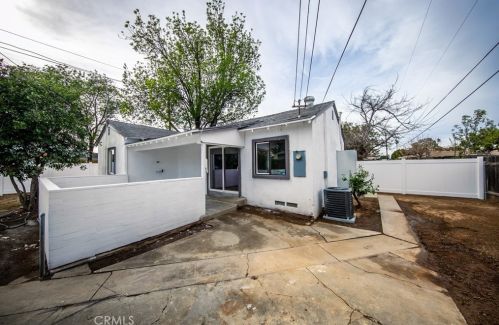 8692 Garfield St, Riverside CA  92504-2963 exterior