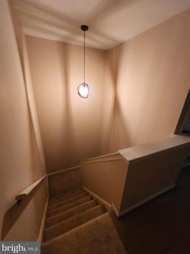 16 Courtyard Dr, Carlisle PA  17013-1395 exterior