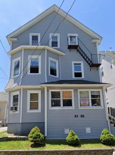 61 Bancroft St, Providence, RI 02909-3520