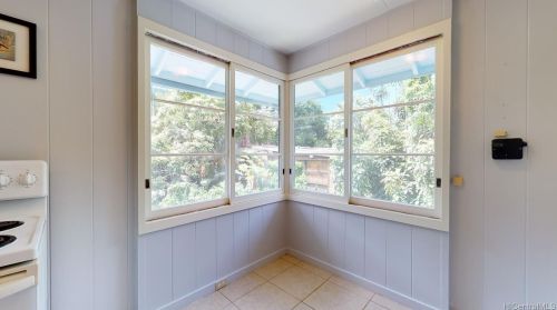 3680 Alani Dr, Honolulu HI  96822-1404 exterior