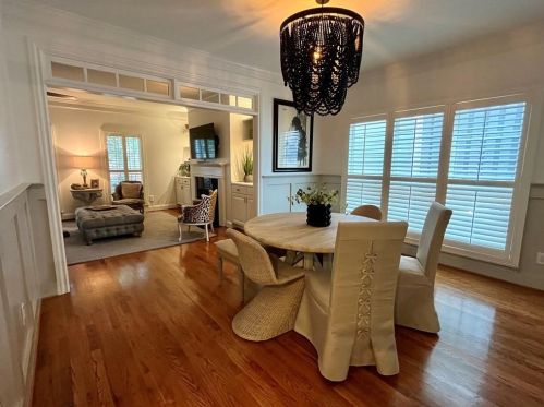 1654 Carr Cir, Atlanta GA  30318-2780 exterior