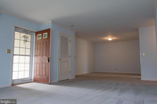 4036 Woodspring Ln, York, PA 17402-7553