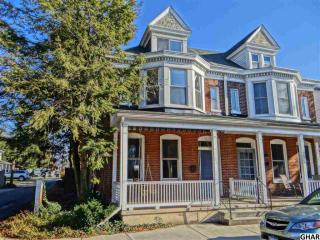 233 West St, Carlisle, PA 17013-3879